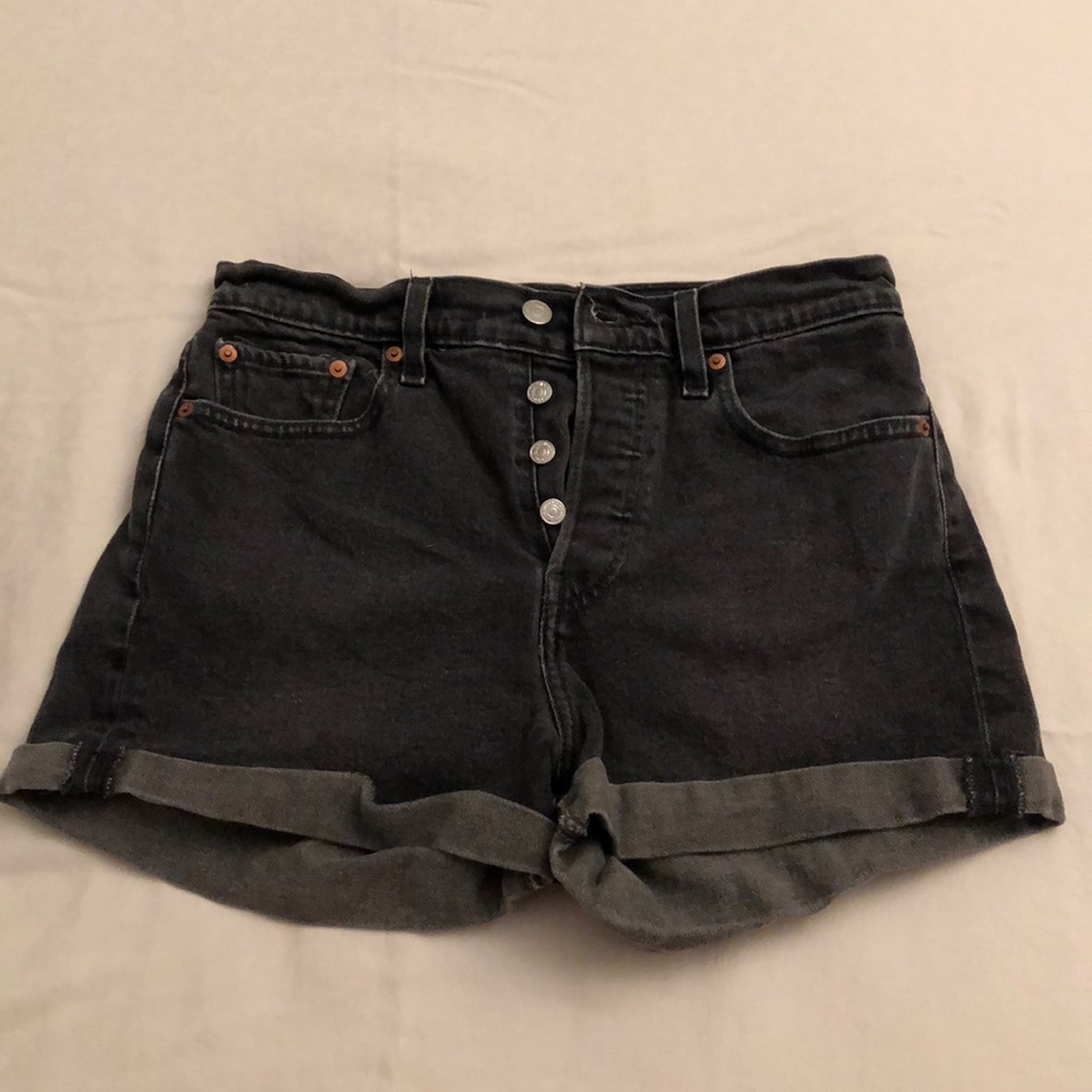 Black Levi shorts.